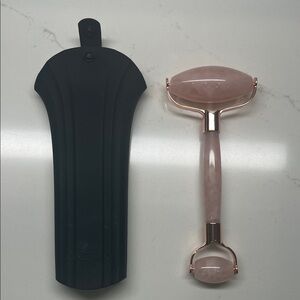 Rose Quartz Facial Roller with Black Case